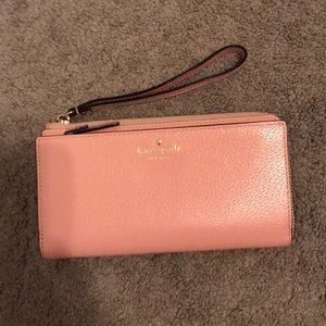 Kate Spade Wristlet wallet
